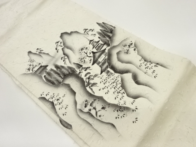 作家物　ひげ紬山に寺院模様名古屋帯